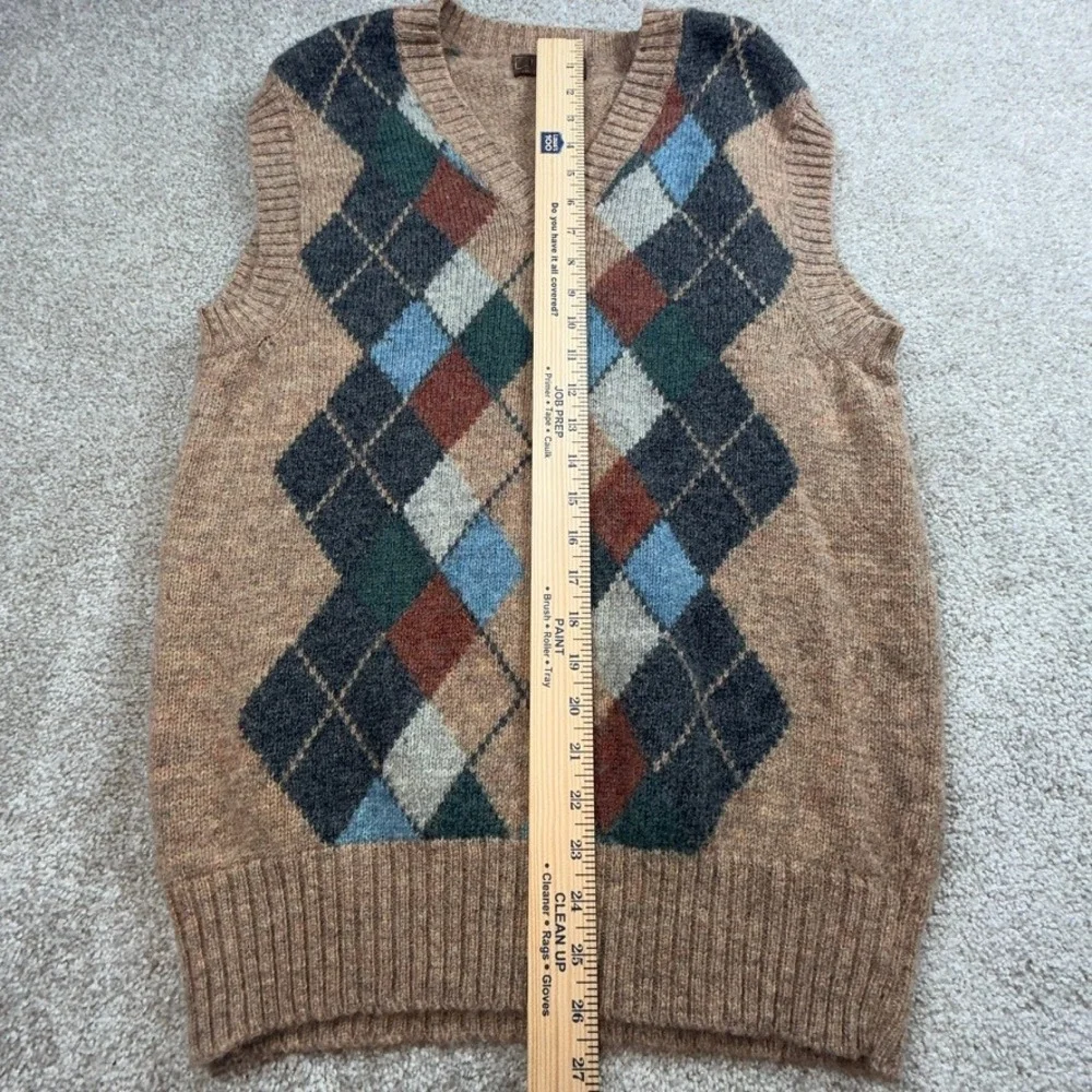 Thane Mens Vintage Shetland Wool Argyle Sweater Vest Tan Brown V-Neck Medium